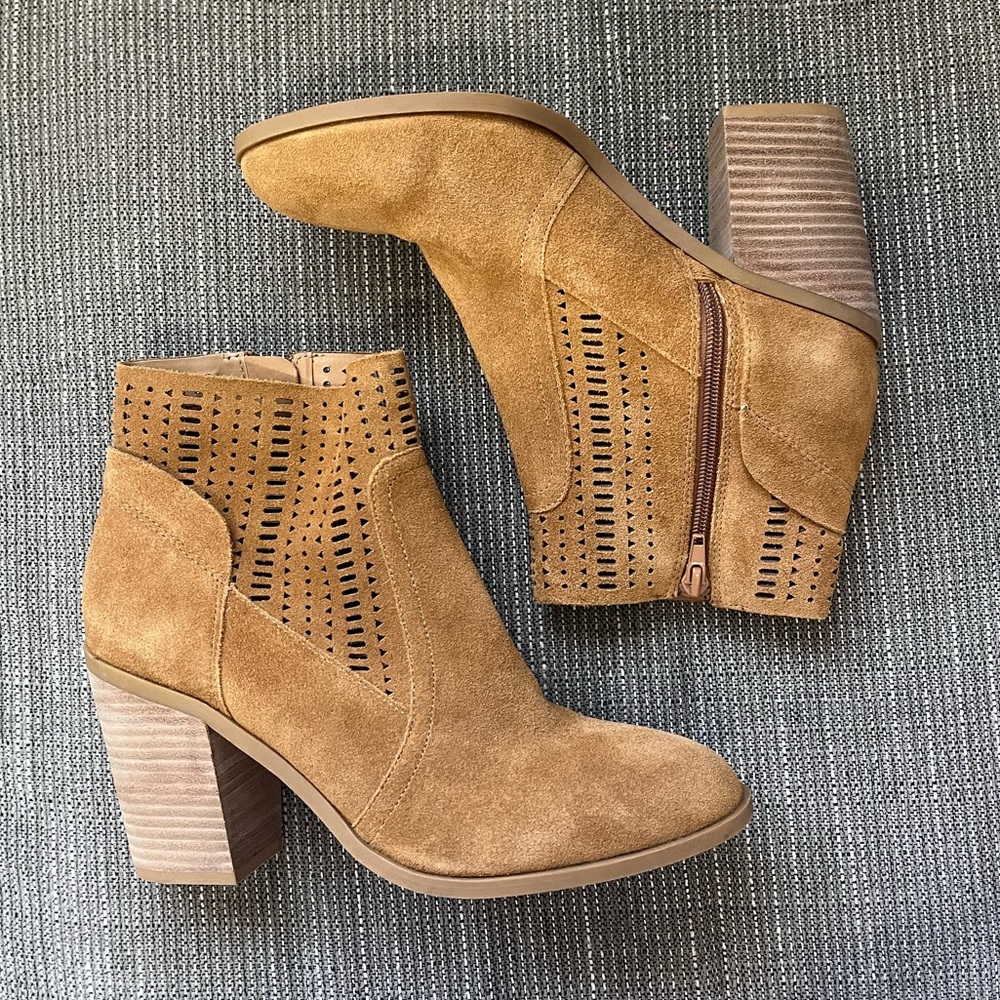 Crown Vintage | Tan Brown Suede Taudia Bootie, Ankle Boots - Picture 2 of 10